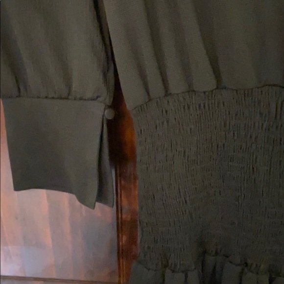 Black Dress - Picture 4 of 6